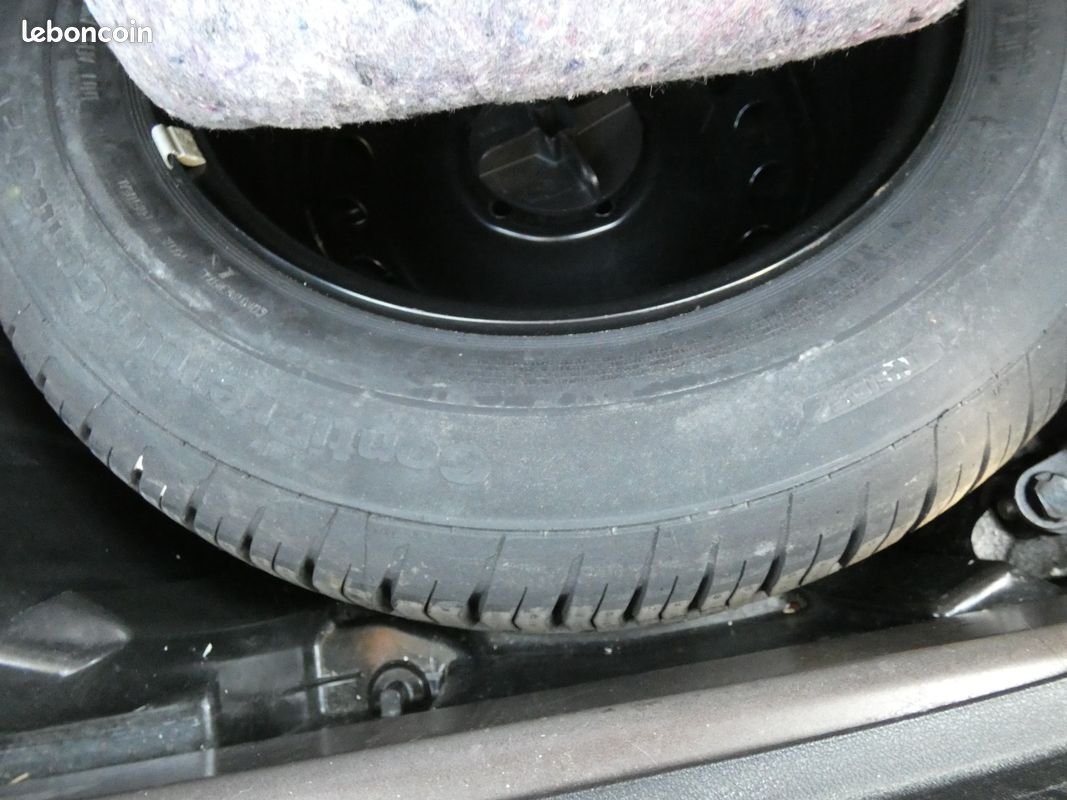 RENAULT MEGANE III BERLINE dCi 110 FAP Energy eco2 Bose (image 14)