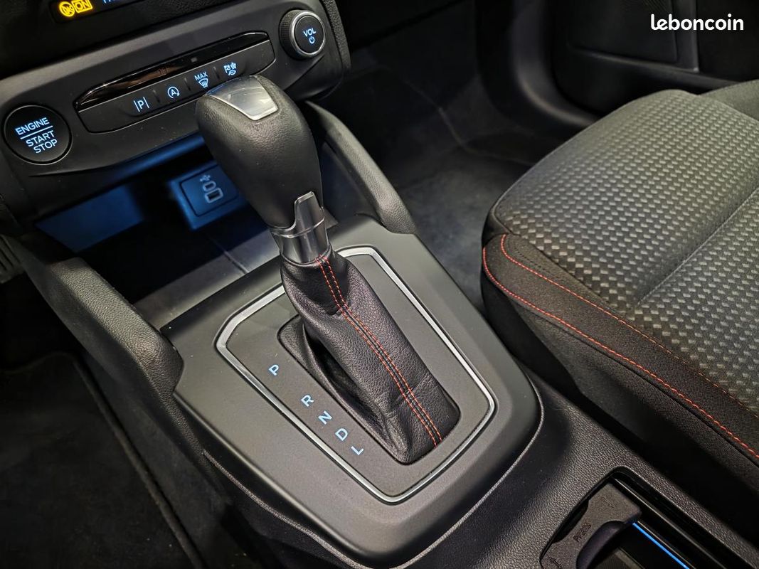 FORD FOCUS 1.0 EcoBoost mHEV - 155 - BV PowerShift ST Line (image 16)