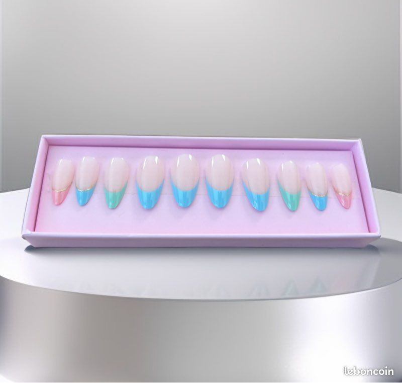 Kit de faux ongles - taille moyenne (image 1)