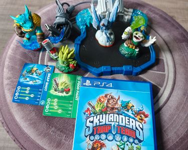 Lot Skylanders Ps3 pas cher - Meilleures ofes sur le neuf et l'occasion