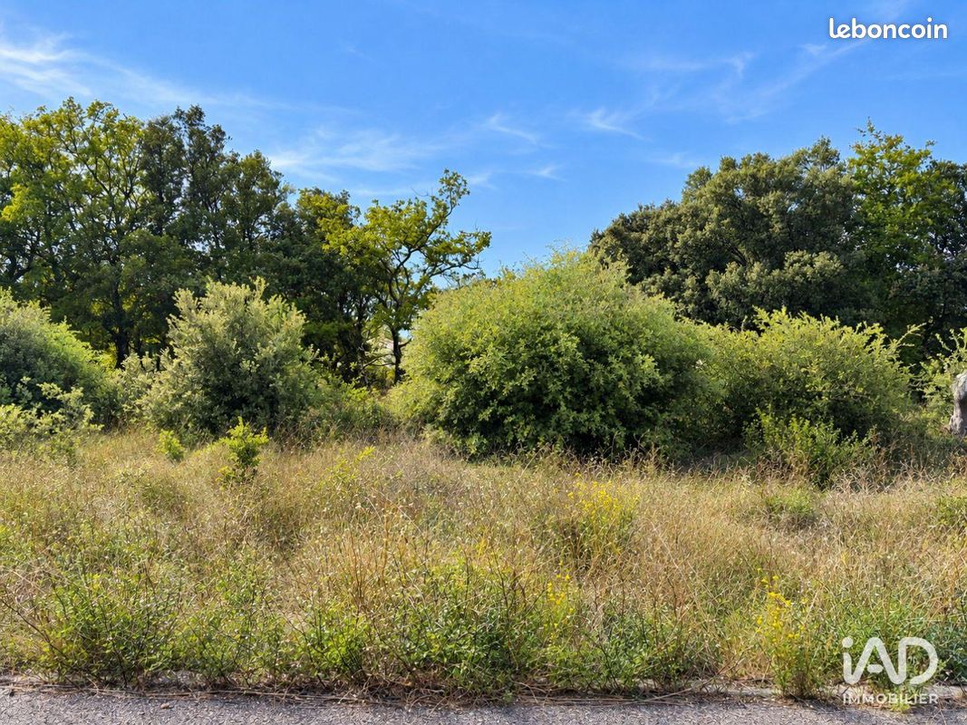Terrain 1338 m² · à Grignan · 1 338 m² · 160 000 €