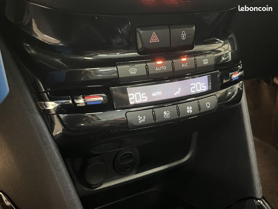 Peugeot 2008 1.6 HDI 100 CH CROSSWAY (image 22)