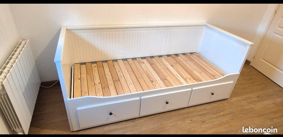 Lit Ikea Hemnes (image 1)