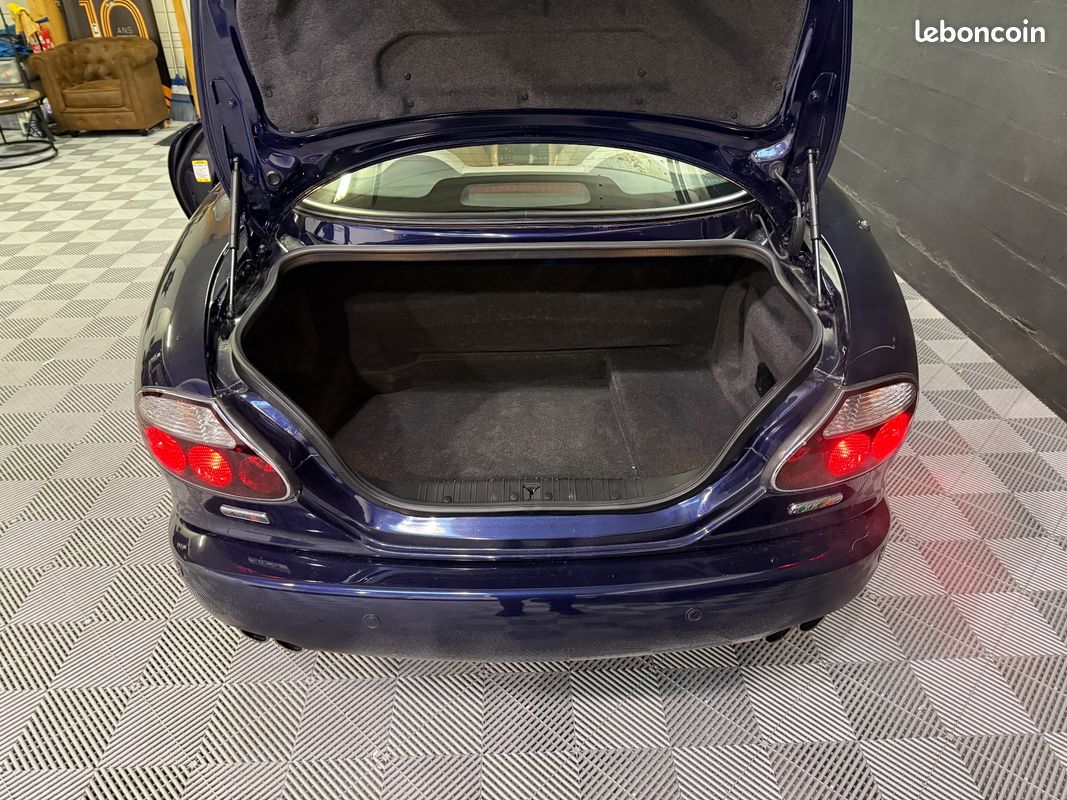 Jaguar xkr coupe 4.2 395ch s supercharged bva spirit of legend/ 1ere main/ historique complet (image 14)