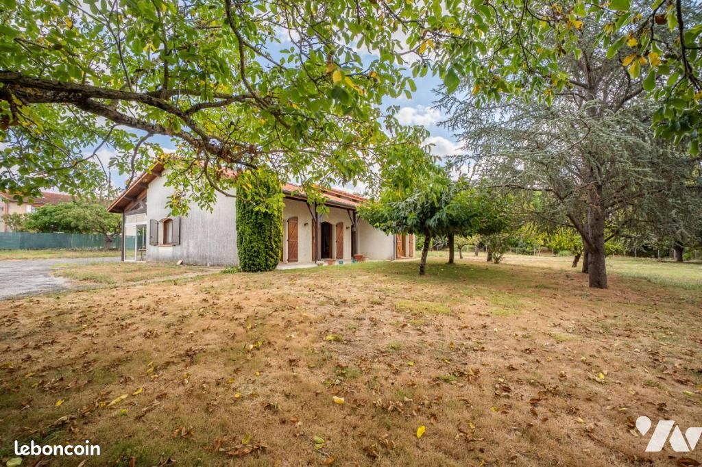 Maison 5 pièces 132 m² · à Sainte-Foy-d'Aigrefeuille · 132 m² · 395 000 €