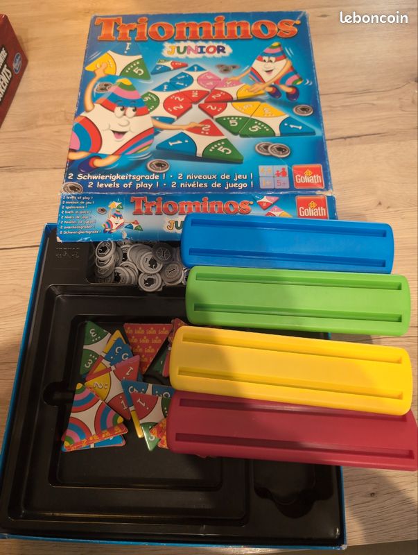 Triominos Classic – Jeu De Stratégie Et Réflexion, Dominos Triangulaires, 2 à 4 Joueurs, 30 Min, Dès 6 Ans – Un Classique Depuis 50 Ans
