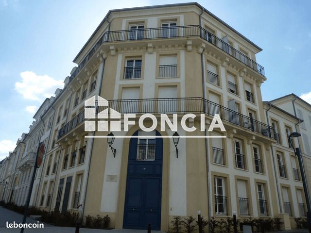 Appartement 4 pièce(s) 73 m²à louer Serris