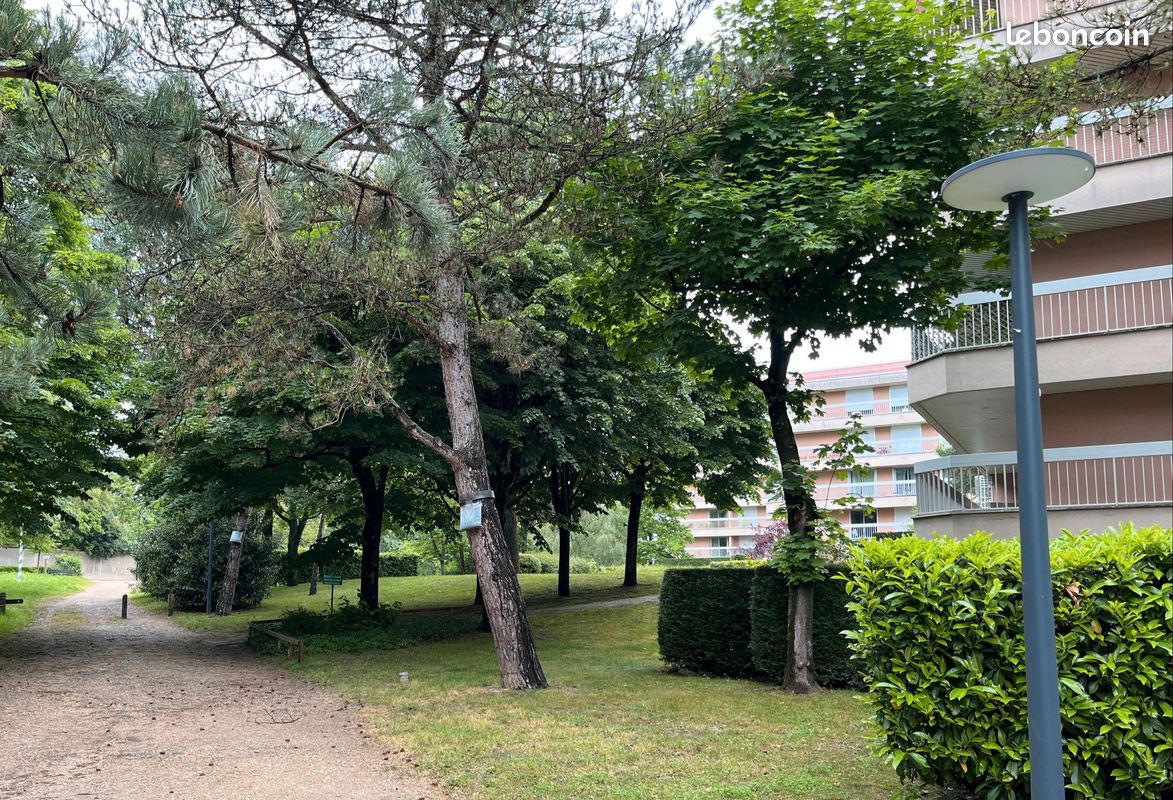 Appartement 2 pièces 52 m² · à Verrières-le-Buisson · 52,2 m² · 255 000 €