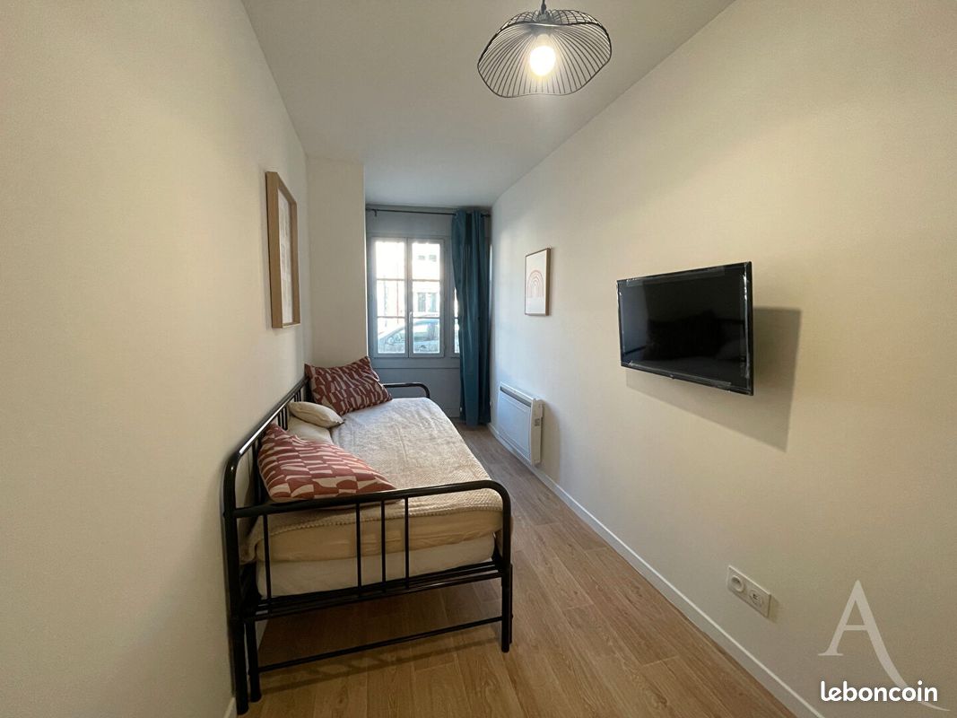 Appartement 1 pièce 17 m² · à Châteauroux · 17 m² · 320 €/mois