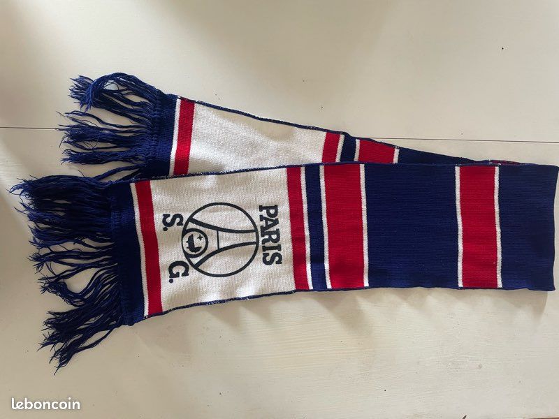 Écharpe Collector Paris Saint-Germain PSG – Vintage Années 80
