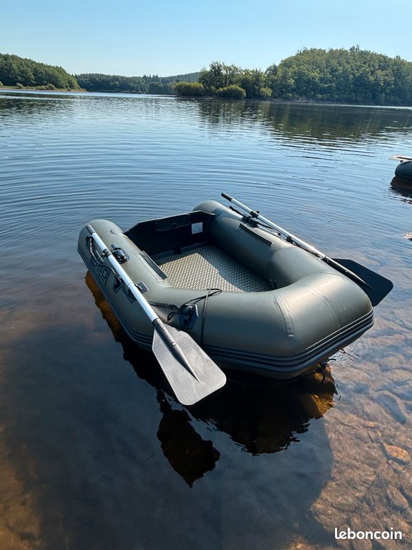 Bateau Gonflable Ultimate 180 Slatted – 1,80m X 1,31m, PVC 0,7mm – Cadre à Lattes, Capacité 200kg – Pour Pêche En Lac