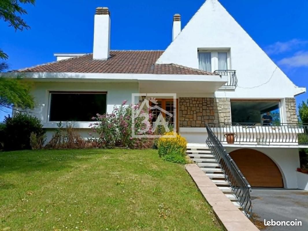 Maison 10 pièces 152 m² · à Vaudricourt · 152 m² · 265 000 €
