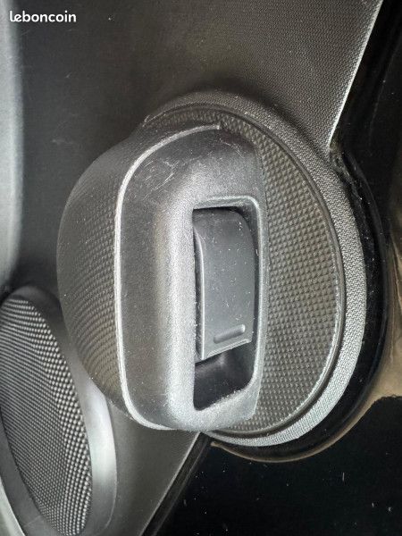 Peugeot 107 1.0 12V ACTIVE 3P AUTOMATIQUE (image 21)