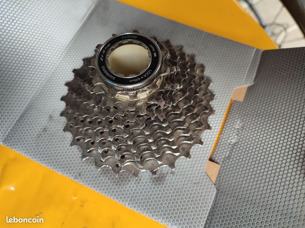Cassette Shimano CS r7000 11 28 (image 1)