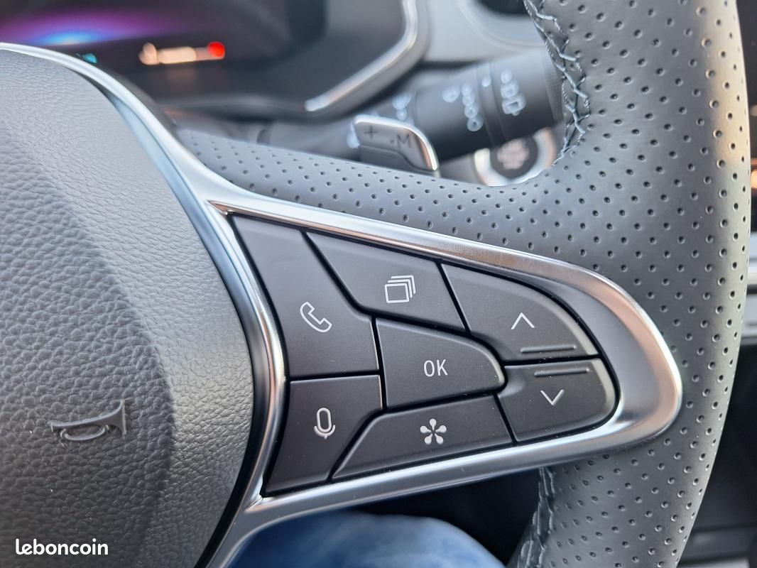 Renault Captur mild hybrid 160 EDC Techno (image 15)