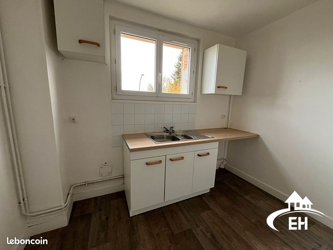 Appartement 3 pièces 68 m² · à La Neuve-Lyre · 68 m² · 495 €