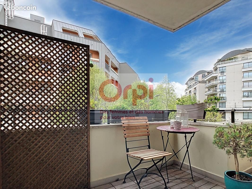 Appartement 3 pièces 78 m² · à Issy-les-Moulineaux · 78 m² · 700 000 €