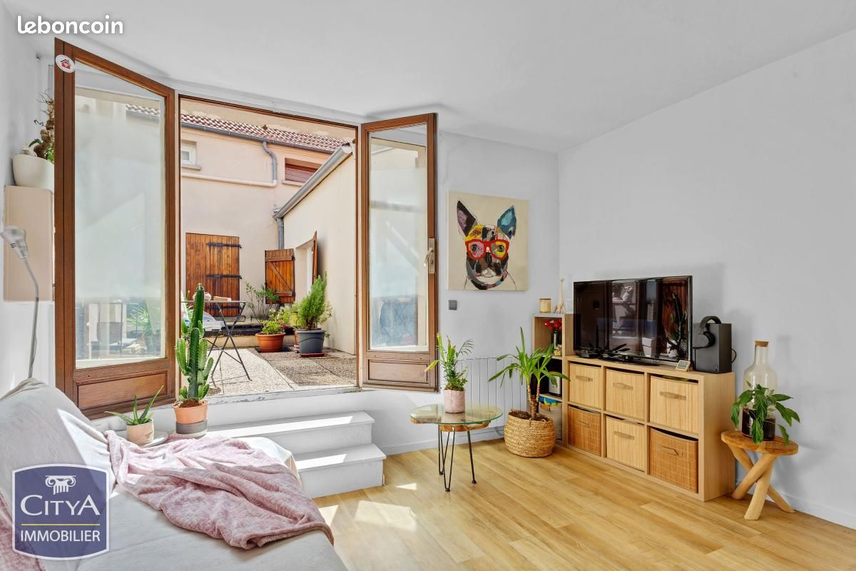 Appartement 2 pièces 27 m² · à Saulx-les-Chartreux · 27 m² · 138 000 €