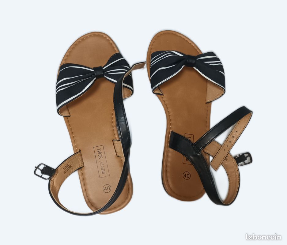 Nu-pieds noirs rayé Merry Scott p40 quasi neufs (mam33133