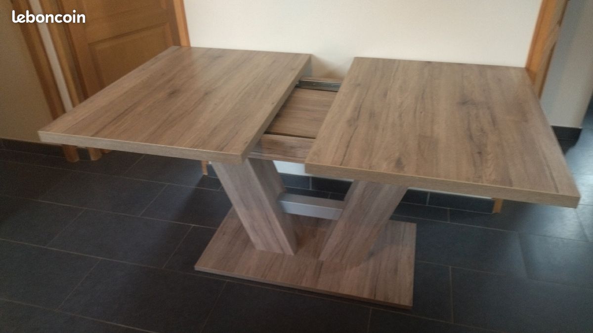 A vendre table+chaises (image 1)