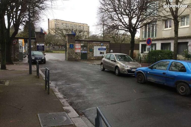 Parking Fontenay Aux Roses · à Fontenay-aux-Roses · 74 €/mois