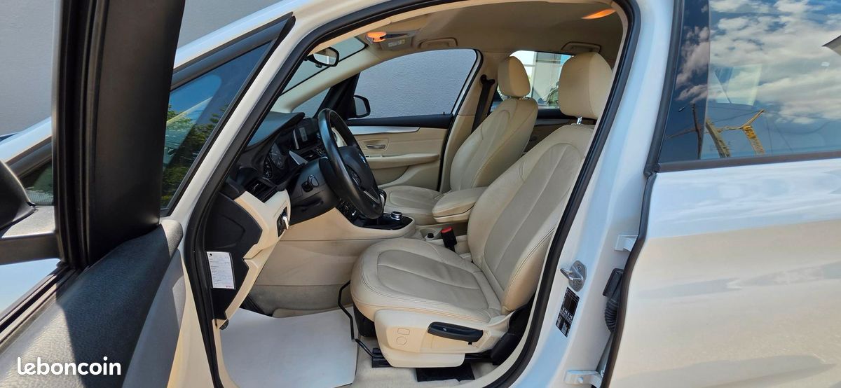 BMW Série 2 ActiveTourer 220d 190ch 10cv Luxury (image 8)
