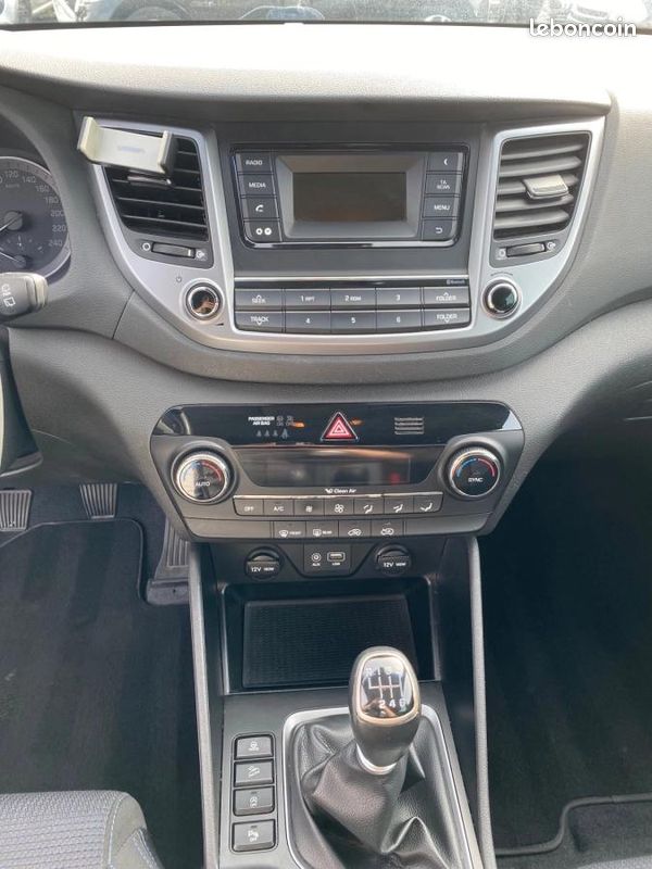 Hyundai Tucson 1.7 CRDI 115 BUSINESS 2WD (image 12)