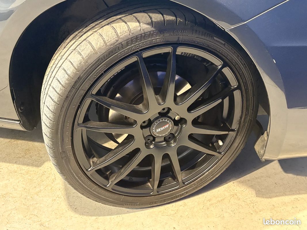 SEAT Leon 1.6 D 105ch Style - 2012 - 171 500 km - CarPlay - Faible km (image 28)