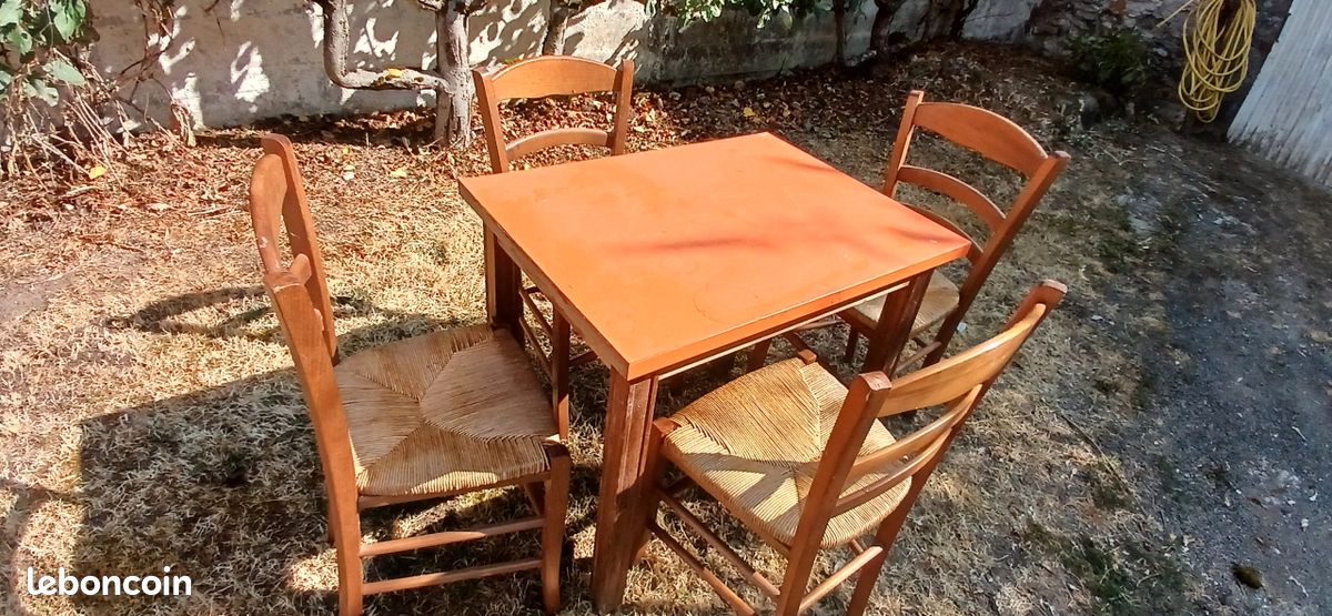 Table (image 1)