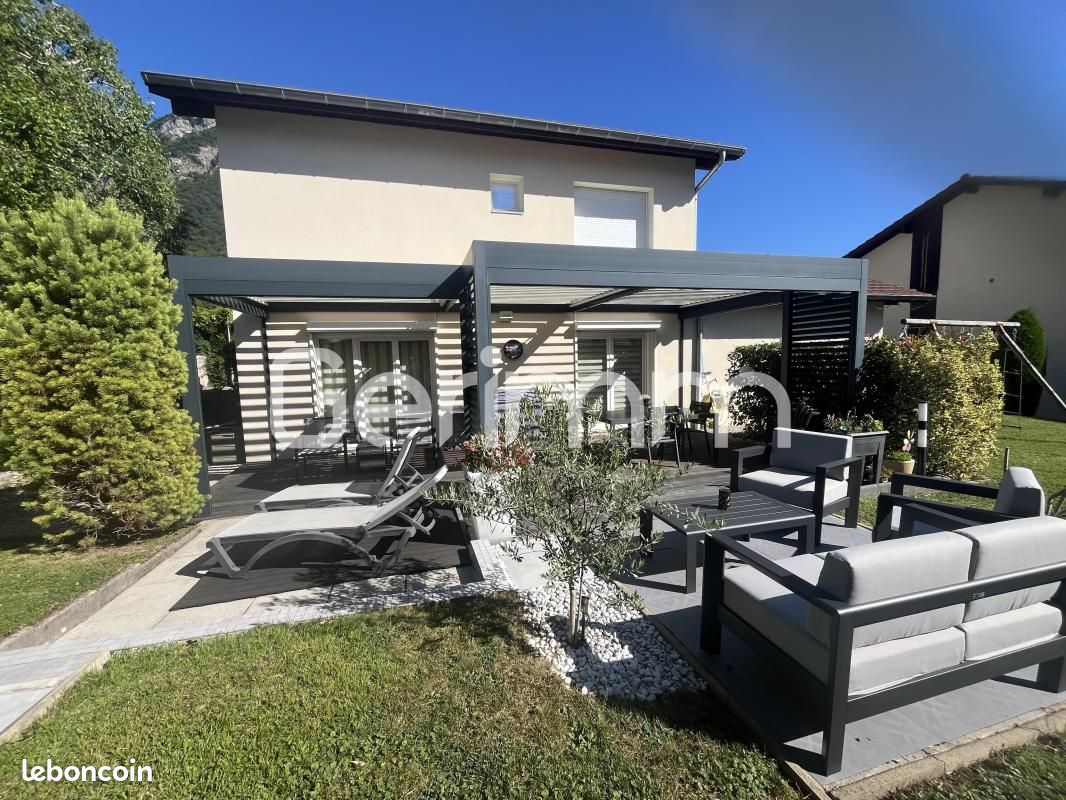 Maison 6 pièces 132 m² · à La Terrasse · 132 m² · 519 000 €