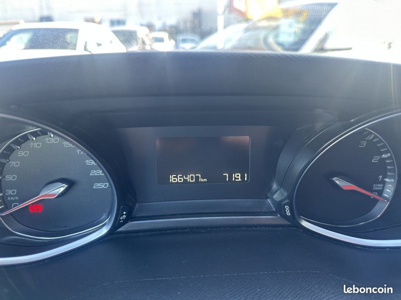 Peugeot 308 1.2 PURETECH 130CH ALLURE S&S 5P (image 11)