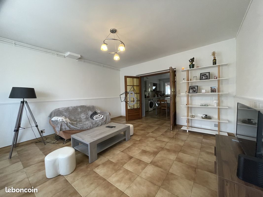 Maison 4 pièces 121 m² · à Carmaux · 121 m² · 800 €