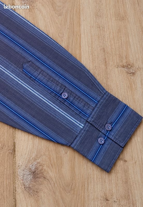 Chemise violette et bleue à rayures – Avec poche poitrine et finitions soignées – Deck No. 28 – Homme Taille 39/40 – Toutes saisons / Bureau et habillé – Neuf (image 12)