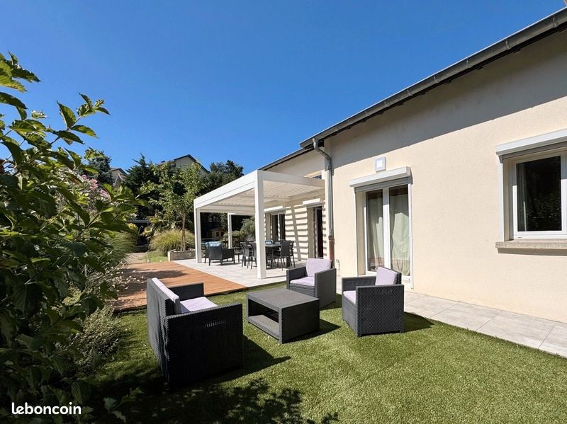 Maison 8 pièces 172 m² · à Villette-d'Anthon · 172 m² · 595 000 €