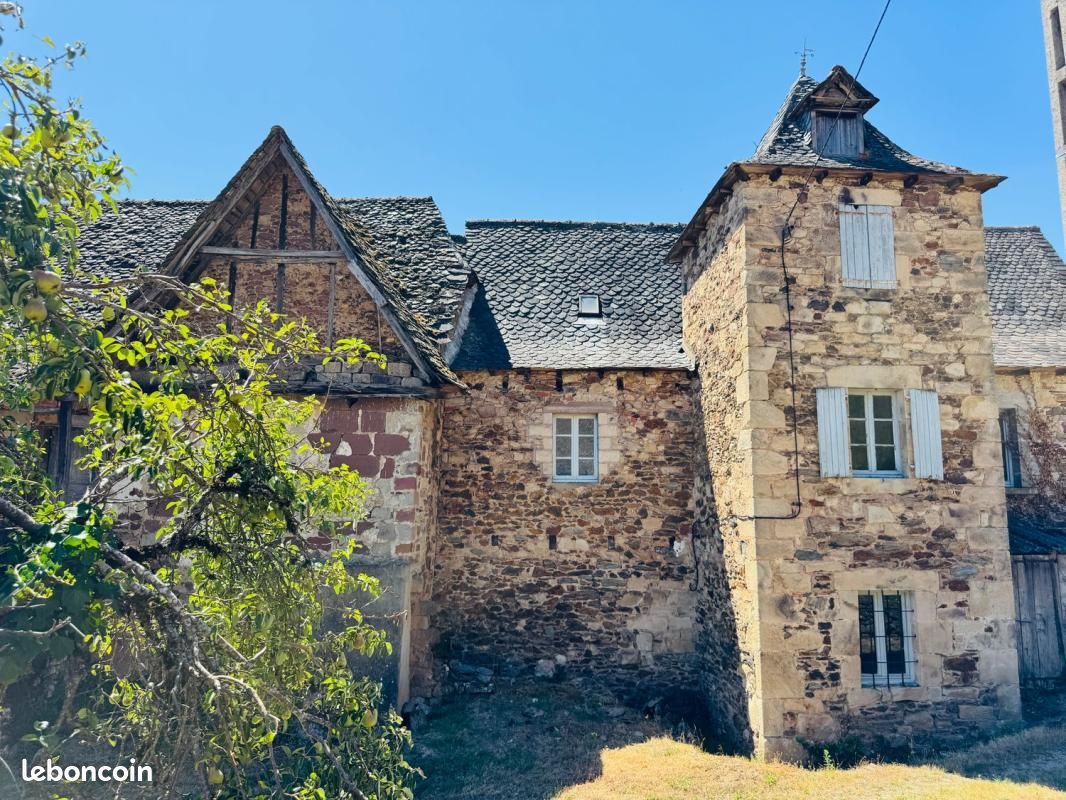 Maison 7 pièces 160 m² · à Conques-en-Rouergue · 160 m² · 124 000 €