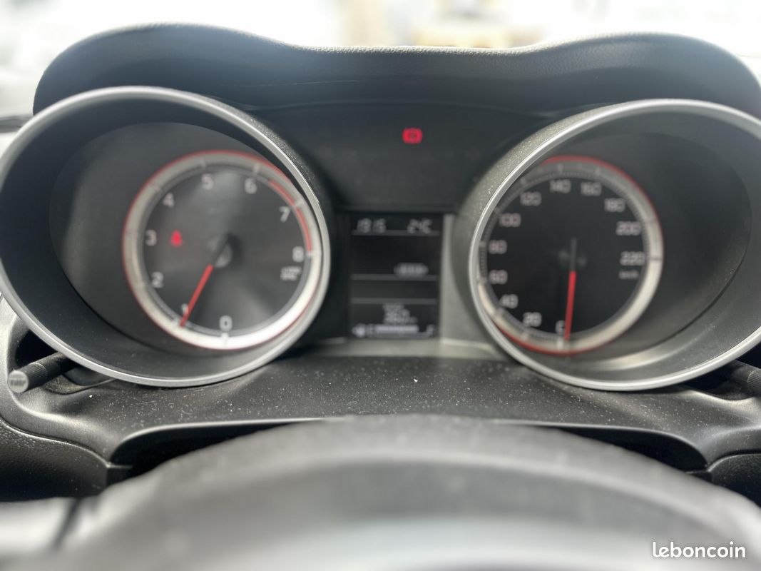 SUZUKI SWIFT 1.0 Bossterjet 2017 BERLINE Privilège PHASE 1 (image 9)