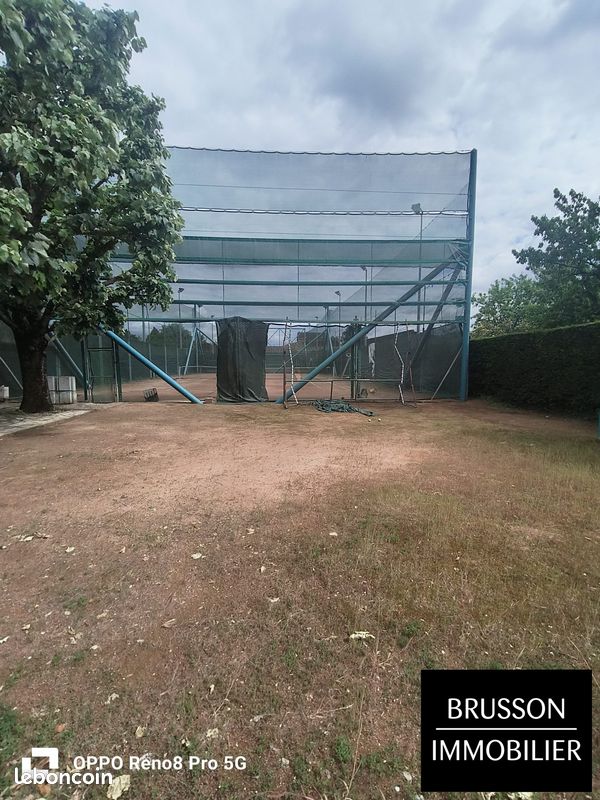 Terrain 1784 m² · à Castres · 1 784 m² · 129 000 €