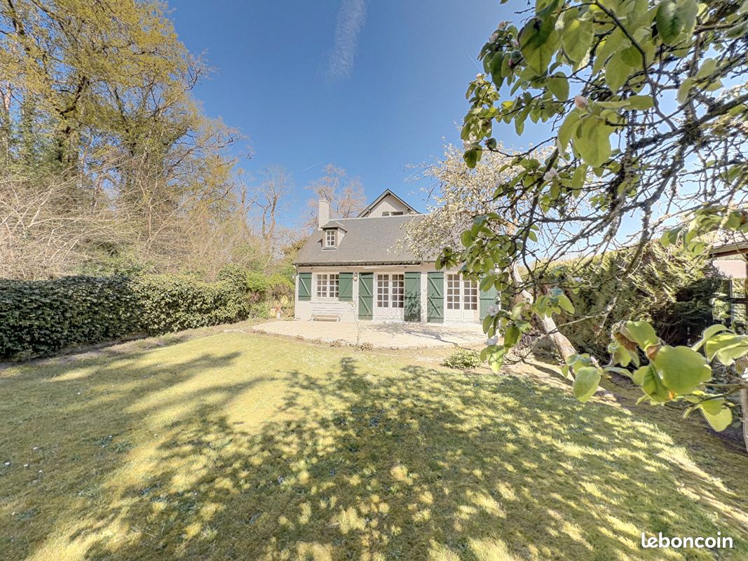 Maison 7 pièces 150 m² · à Noisy-sur-École · 150 m² · 380 000 €