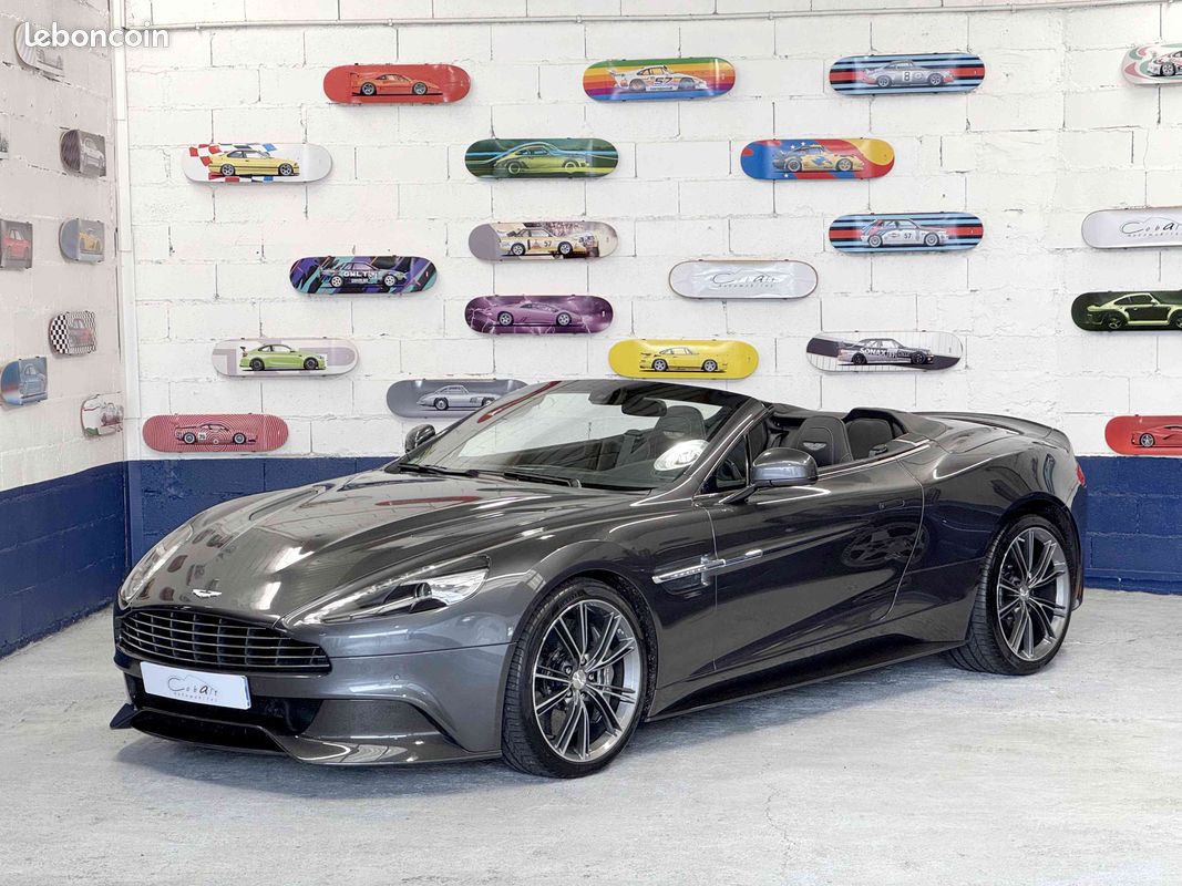 Aston Martin Vanquish Volante BV8 2017 (image 1)
