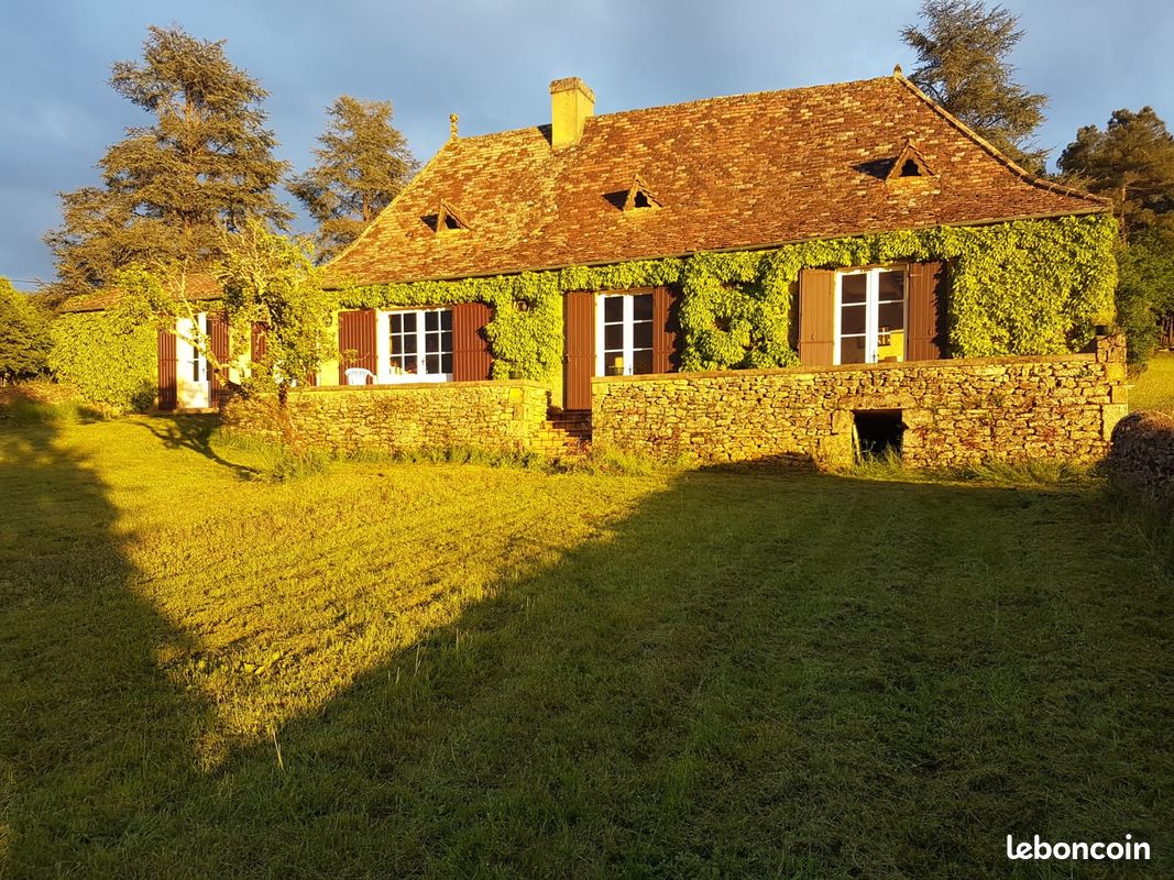 Maison 13 pièces 270 m² · au Buisson-de-Cadouin · 270 m² · 495 000 €