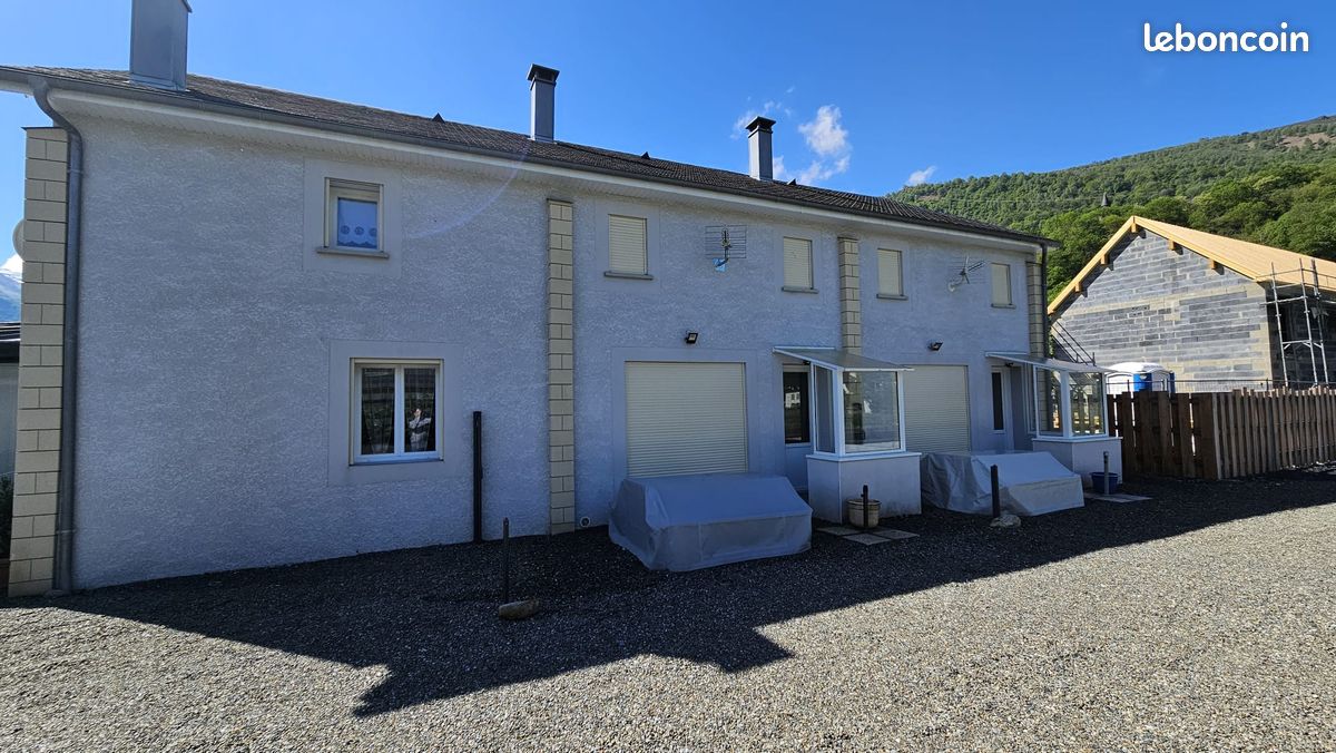 Immeuble 10 pièces 18 m² · à Lau-Balagnas · 18 m² · 537 000 €