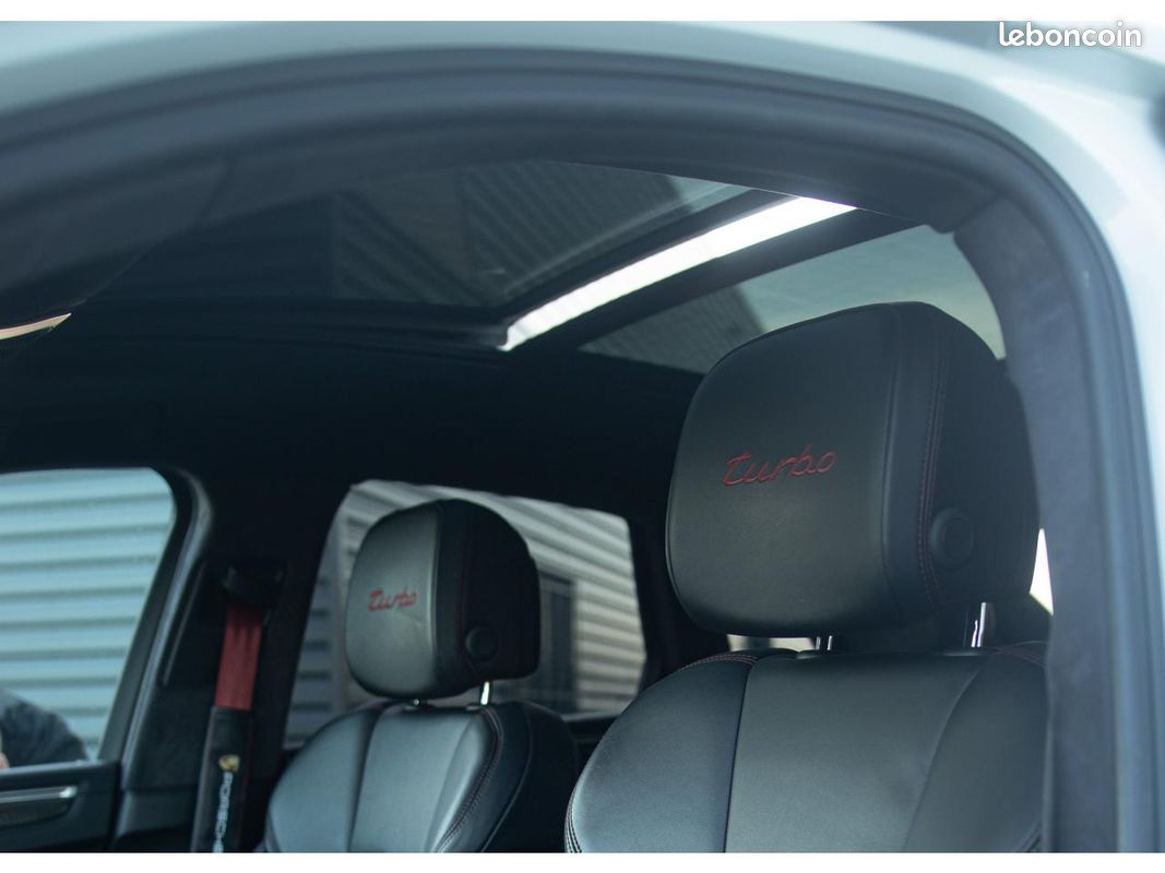 PORSCHE MACAN Turbo Pack Performance 440ch 3.6i V6 - 440 - BV PDK TYPE 95B (image 8)