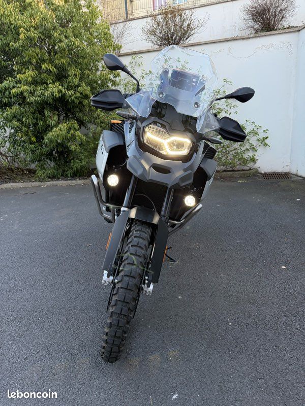 Bmw f 900 gs adventure (image 1)