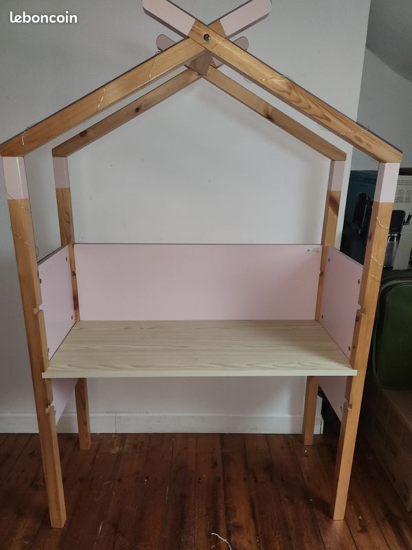 Bureau tipi (image 1)