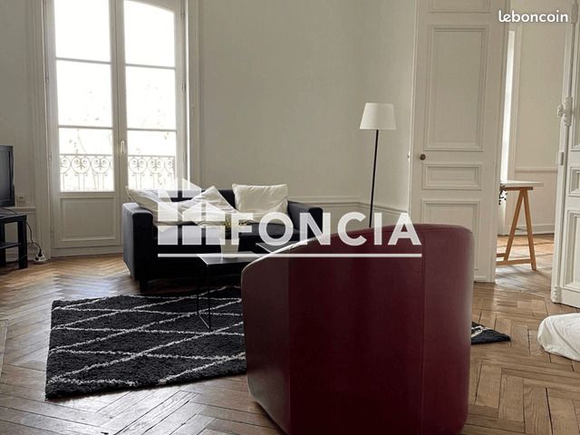 Appartement 2 pièces 65 m² · à Rennes · 65 m² · 810 €