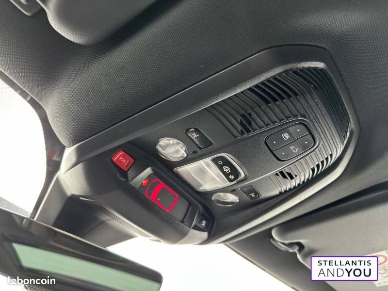 Peugeot 3008 Hybrid 225 e-EAT8 GT (image 34)