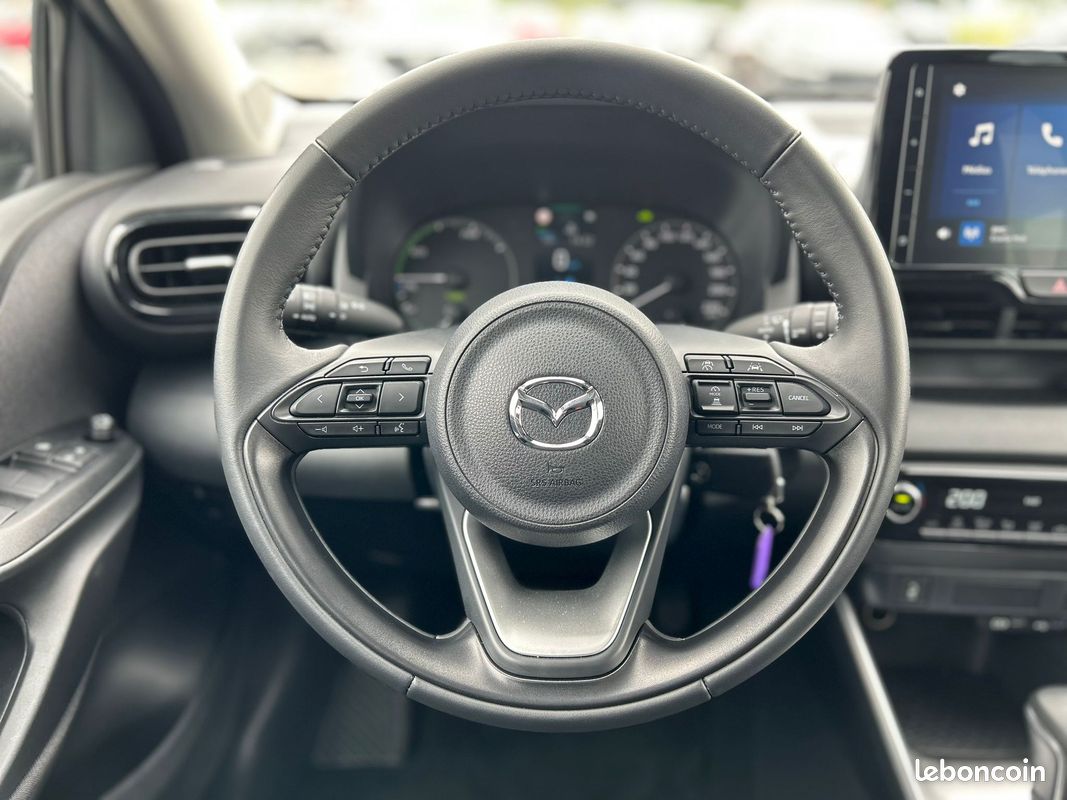 MAZDA Mazda2 Hybrid 1.5L CVT 116 ch Centre-Line (image 11)