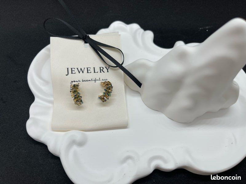 Boucle d’oreille (image 12)