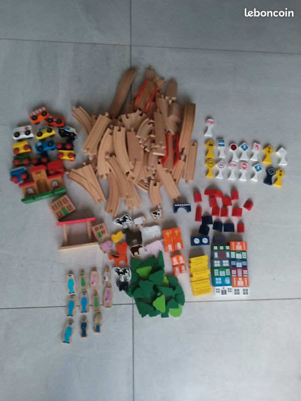 Jeu de construction en bois (image 2)