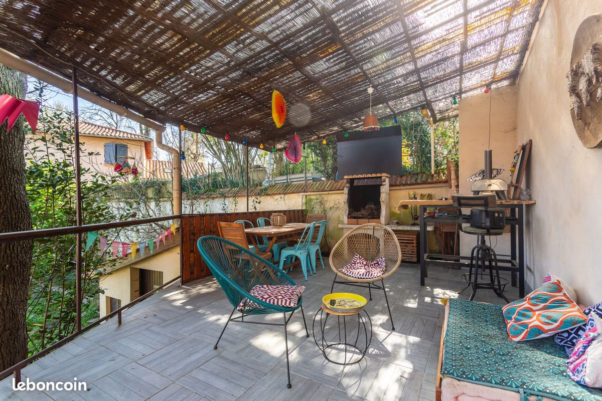 Maison 10 pièces 203 m² · à Oullins-Pierre-Bénite · 203 m² · 755 000 €